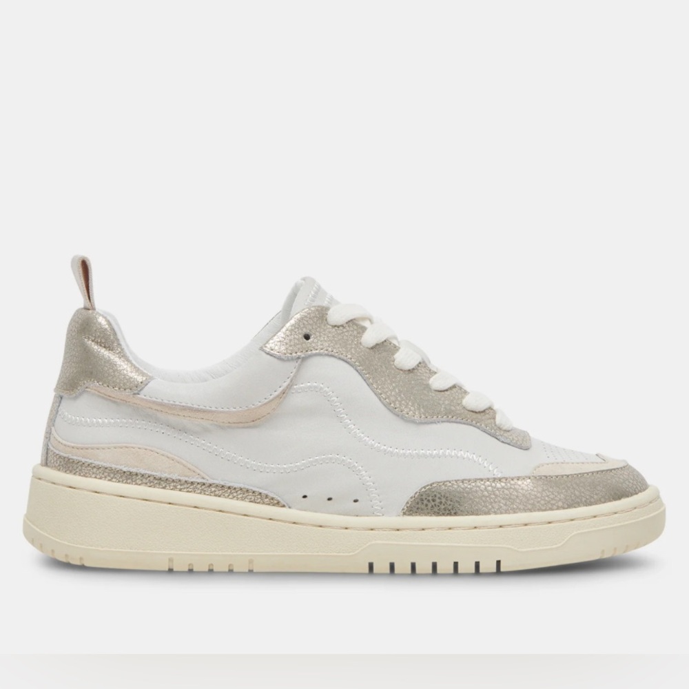 Dolce Vita Adella Sneaker NWT White and Gold comes in originalnal box